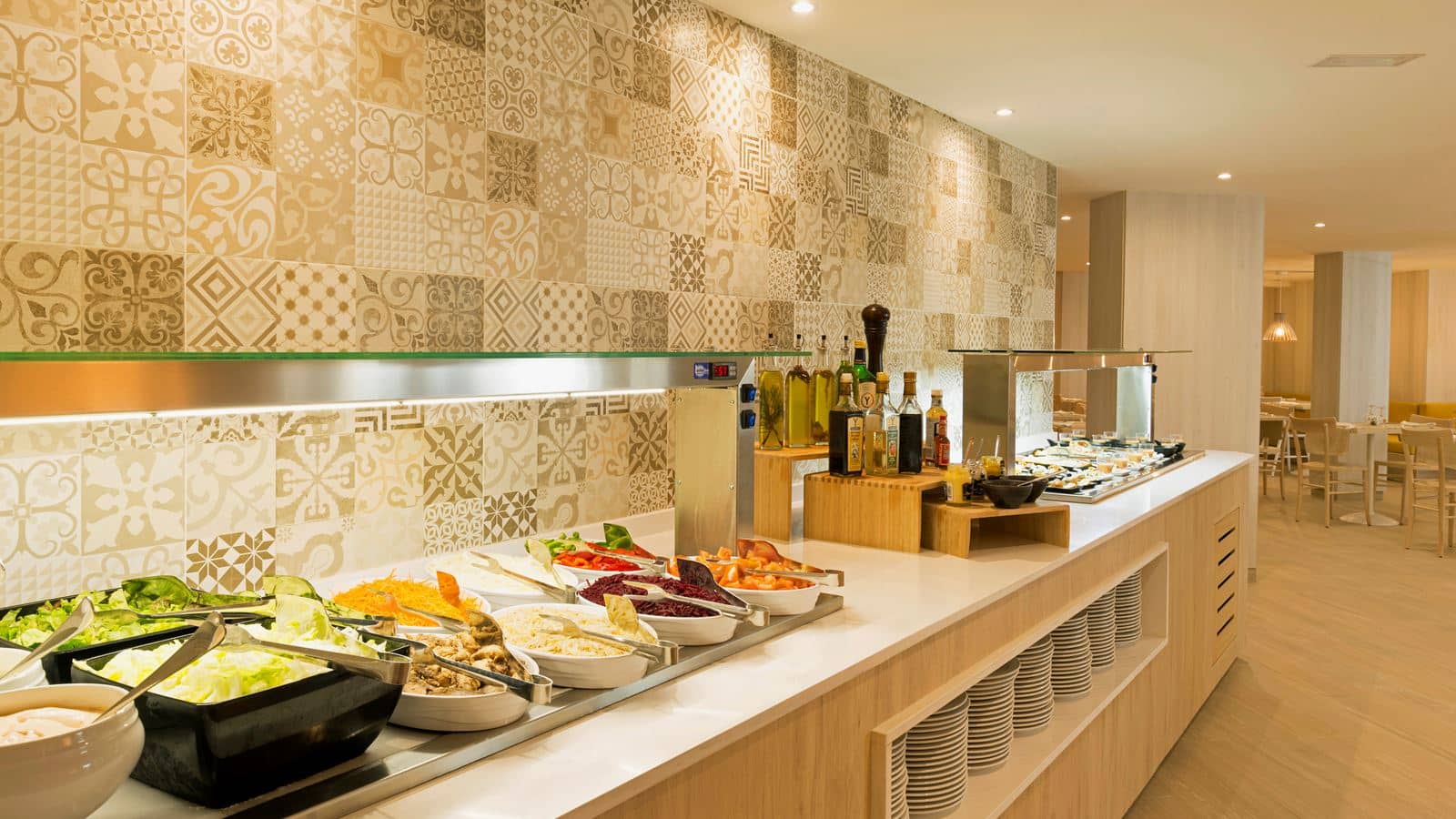 restaurants-restaurant