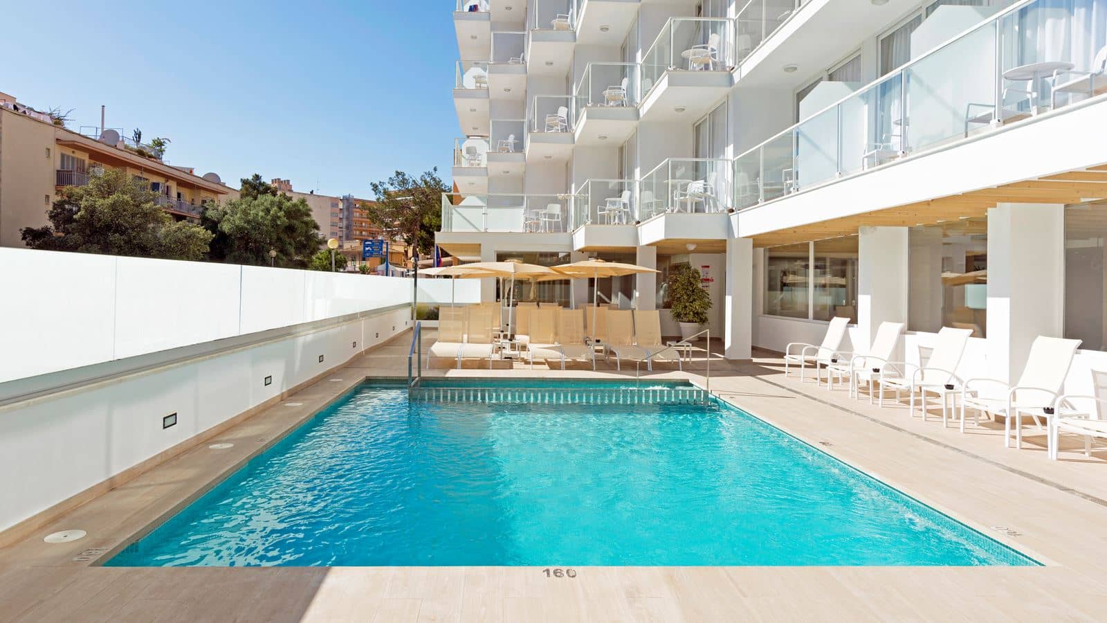 pools-outdoor-pool