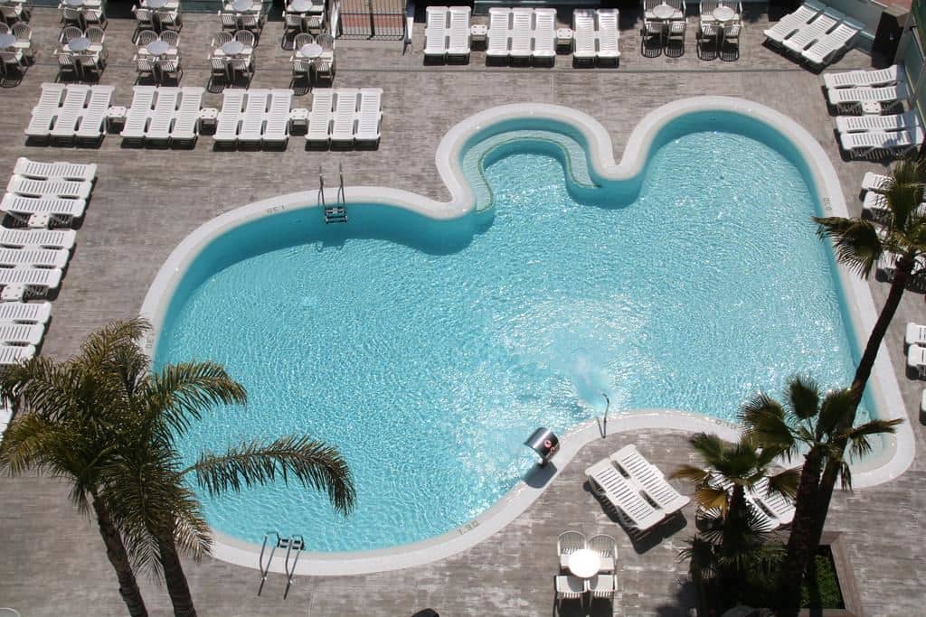 pools-outdoor-pool