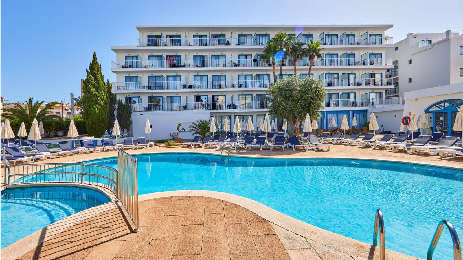 pools-outdoor-pool