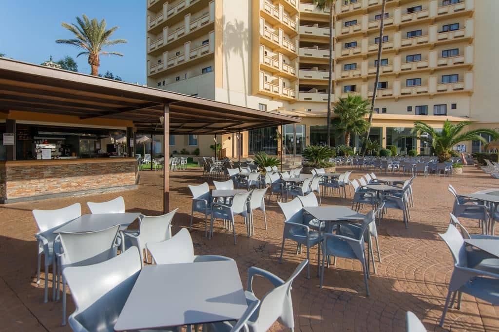 bars-swimming-pool-bar