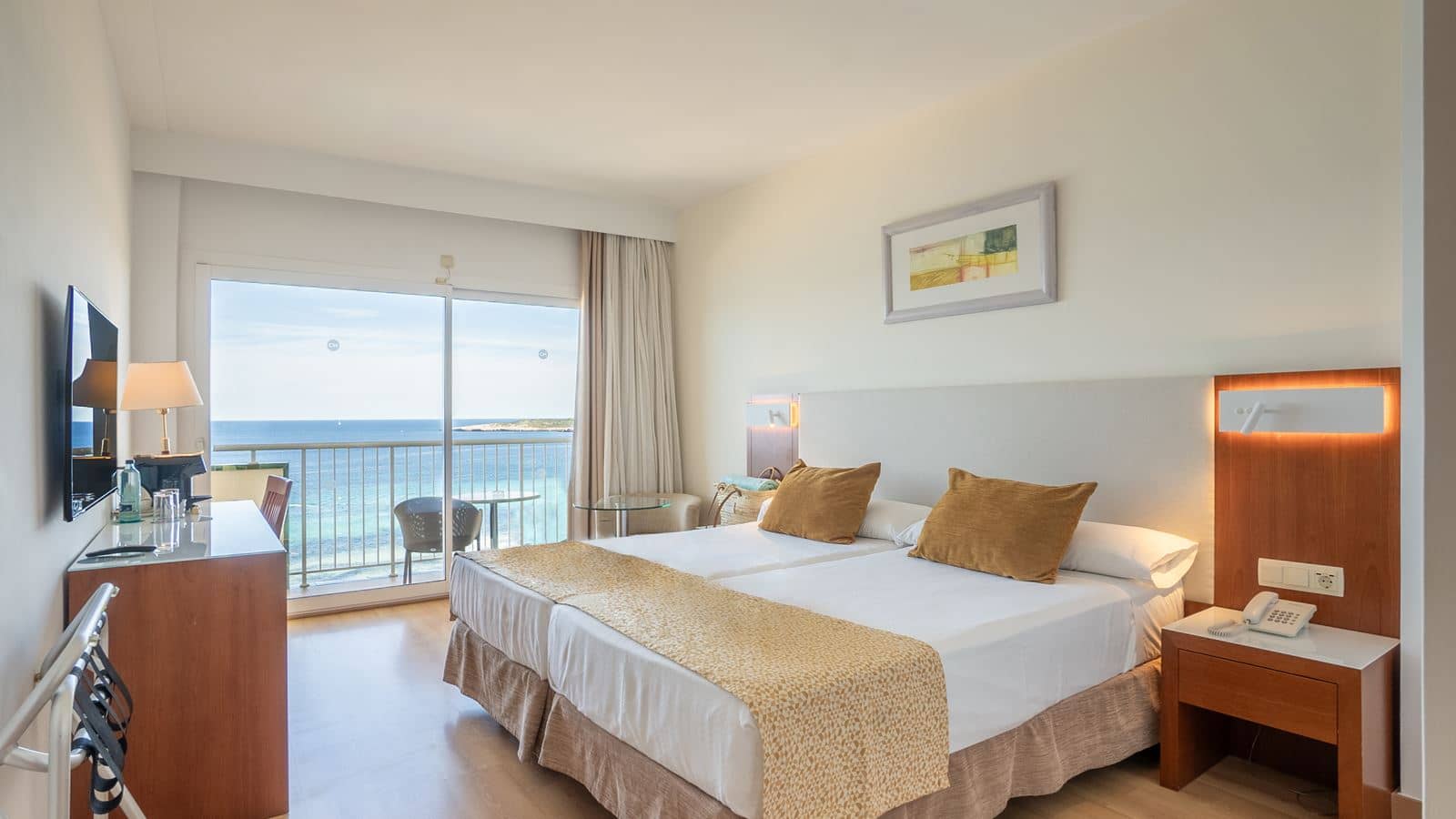 rooms-room-double-seaview-balcony-or-terrace