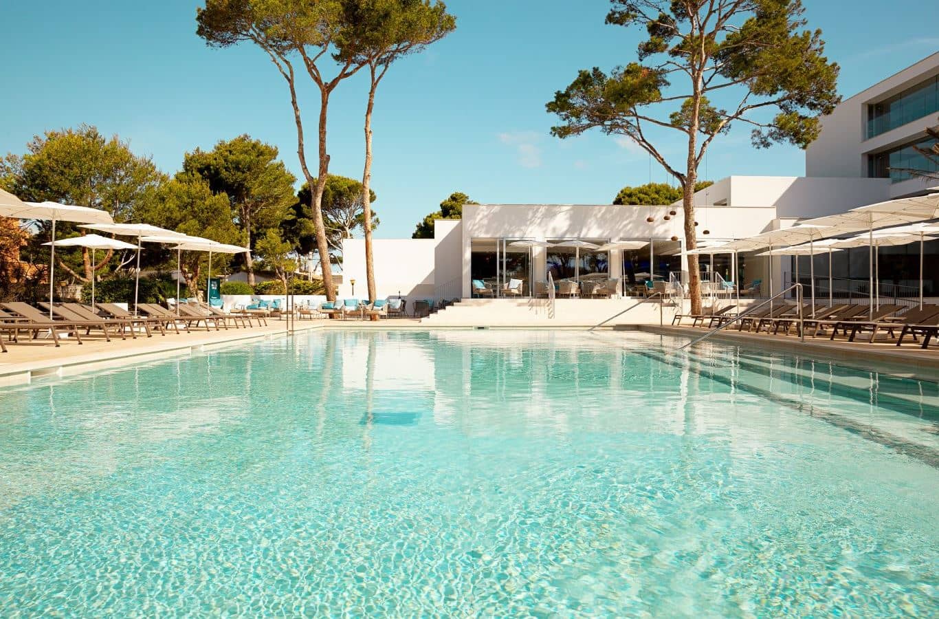 pools-outdoor-pool