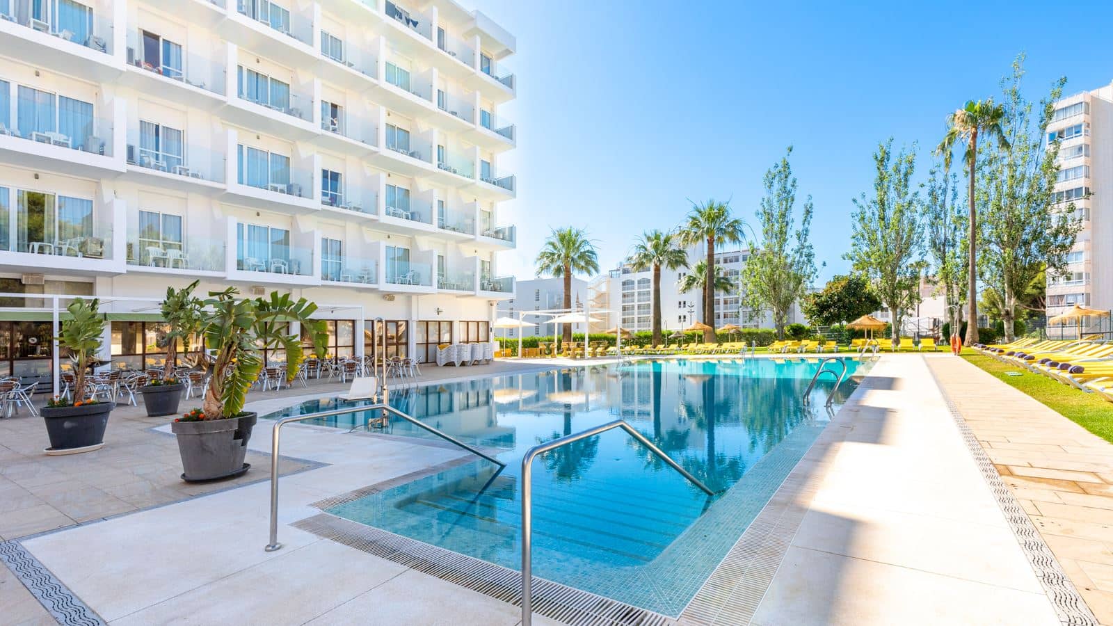 pools-outdoor-pool