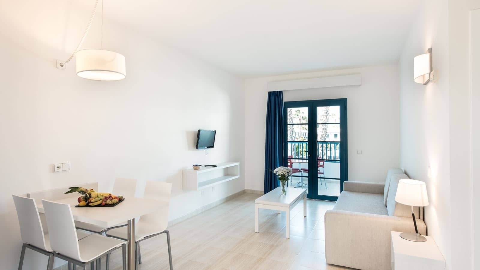 rooms-a1p-premium-apartment-1-bedroom-with-balcony
