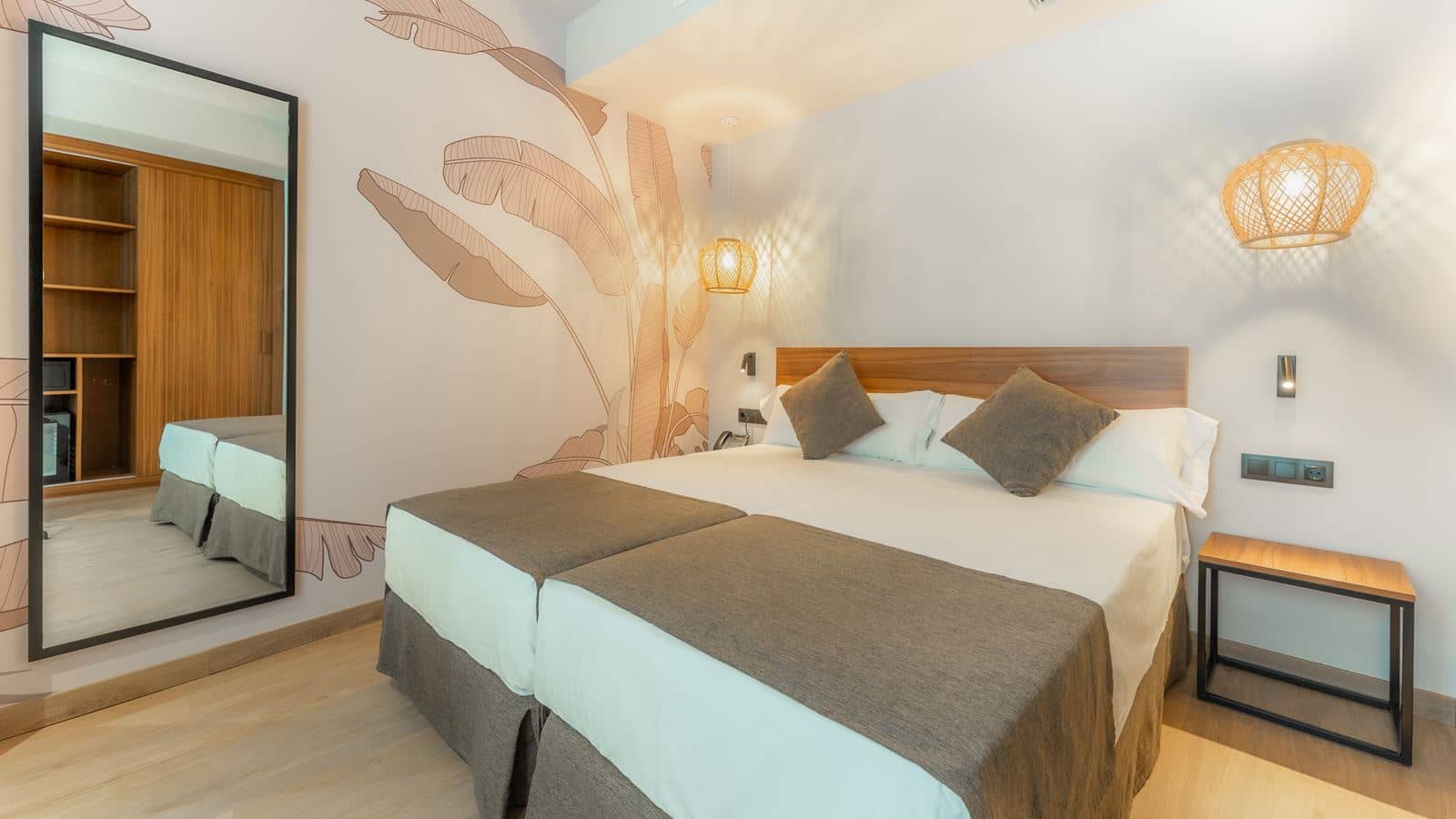 rooms-standard-room