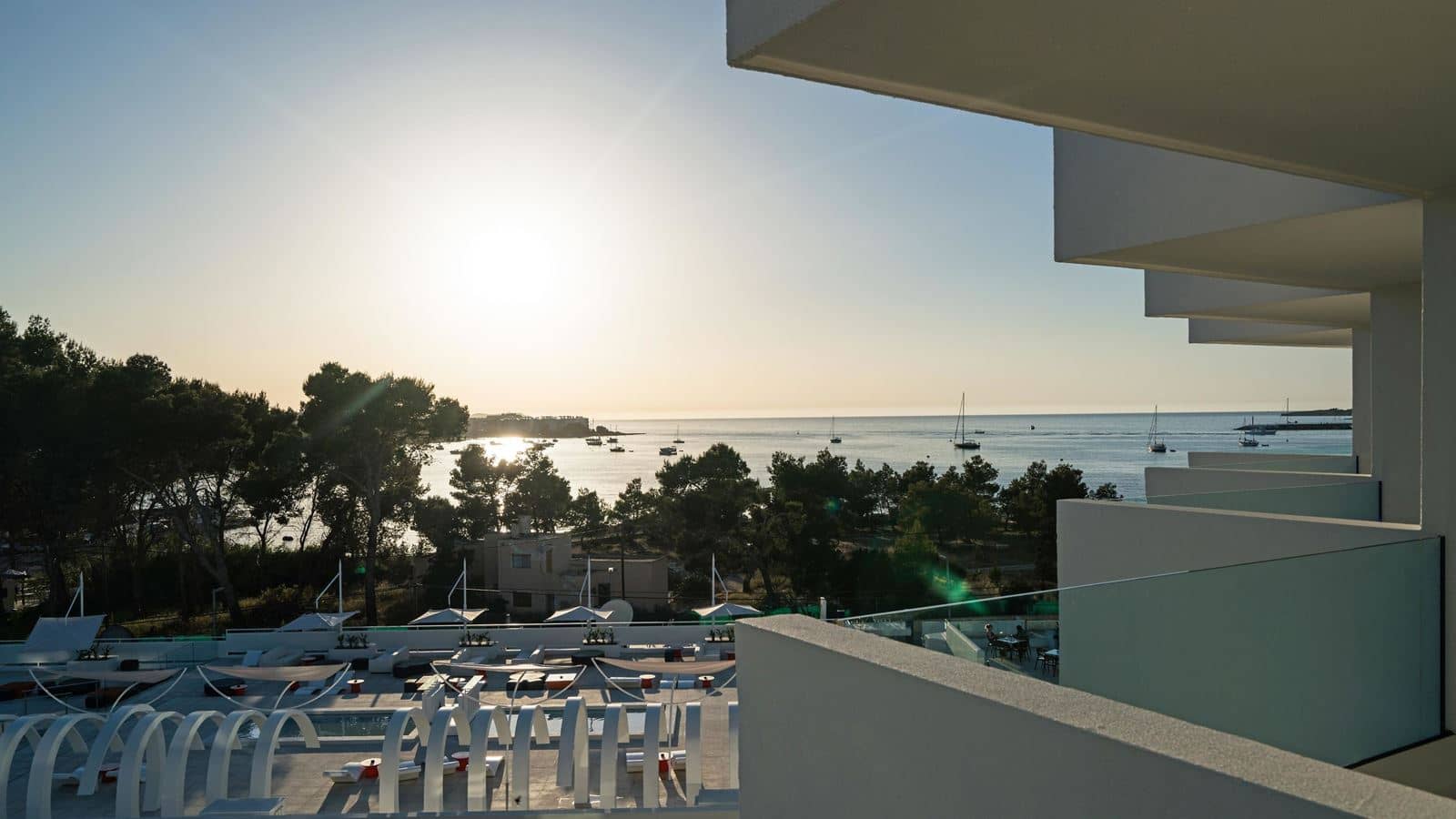 bars-bar-piscina