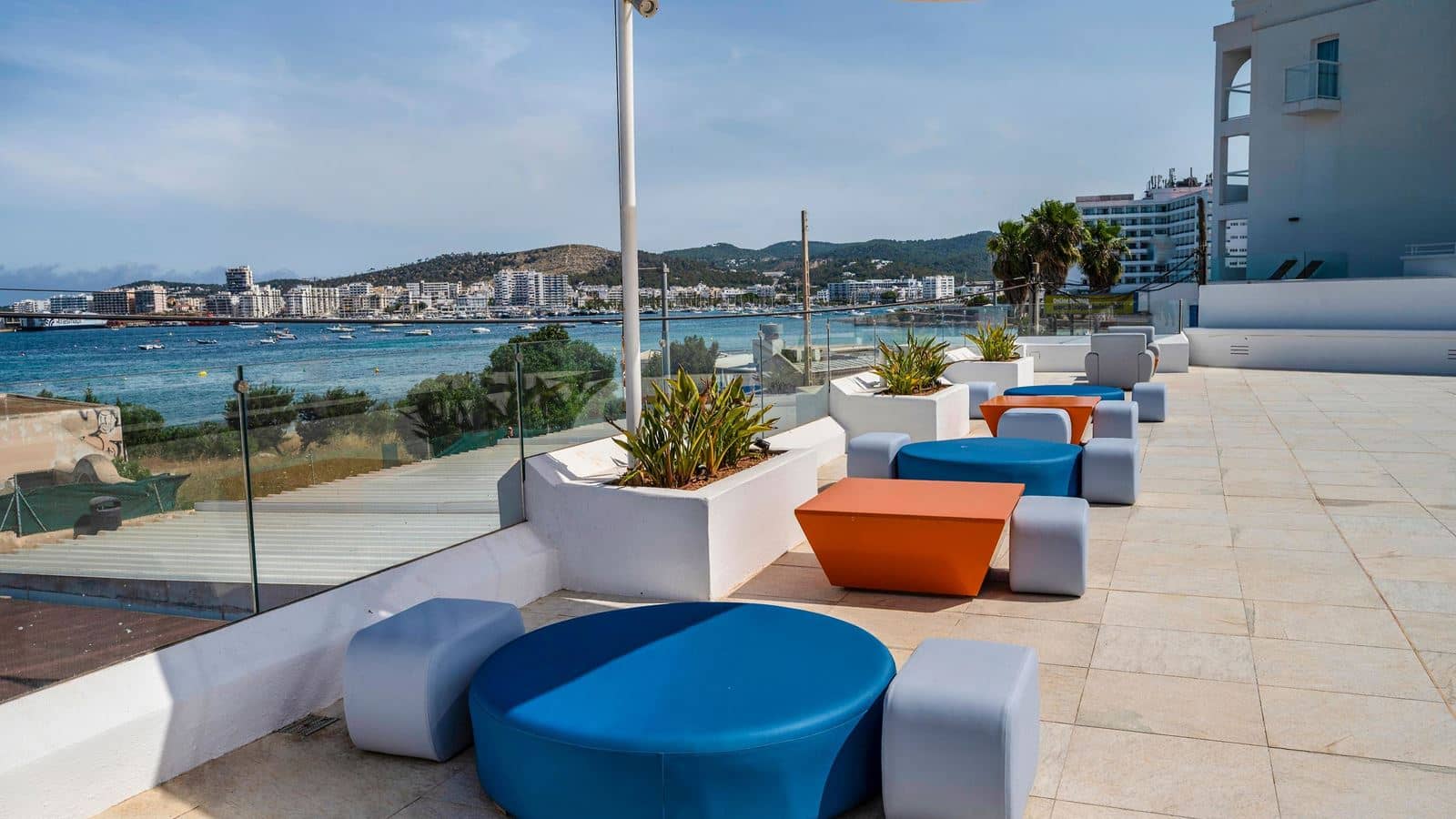 bars-bar-piscina