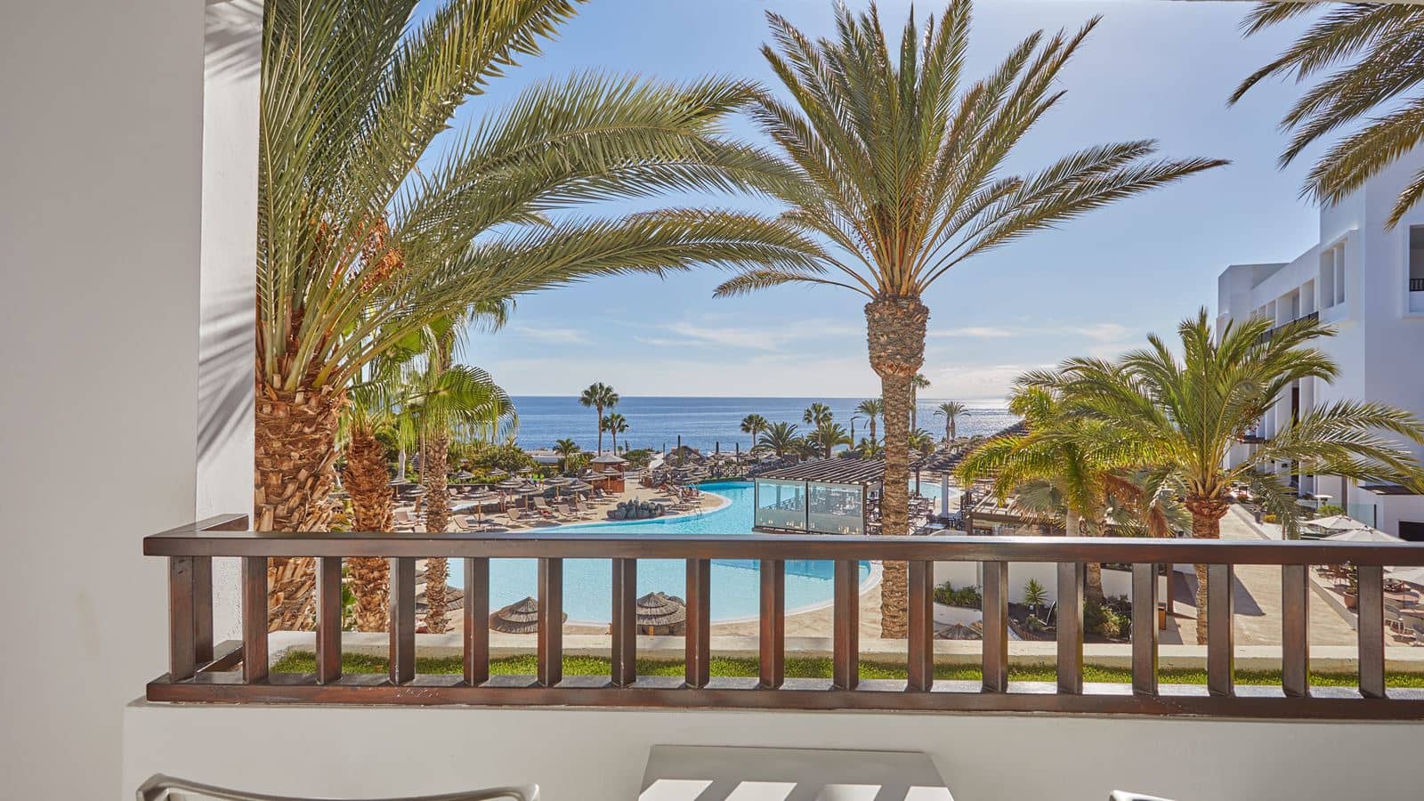 rooms-suite-ocean-view-preferred-club-balcony-or-terrace