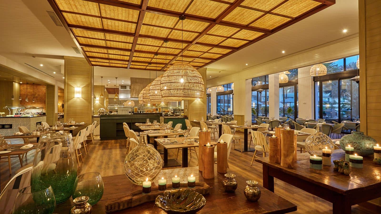 restaurants-world-café