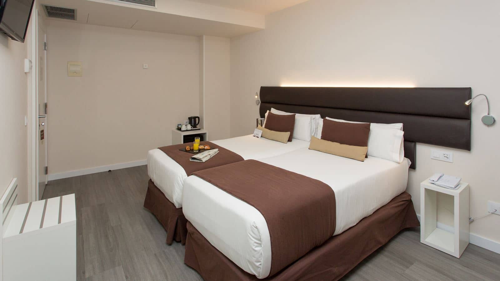 rooms-double-or-twin-standard