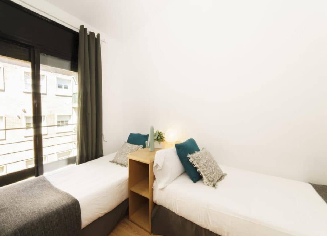 rooms-family-room