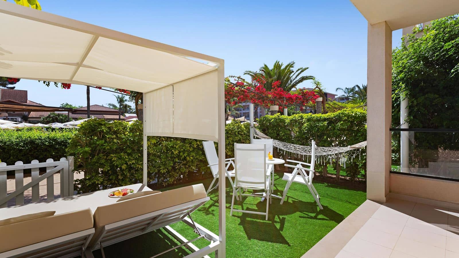 rooms-apt-1-bedroom-garden-selection-club
