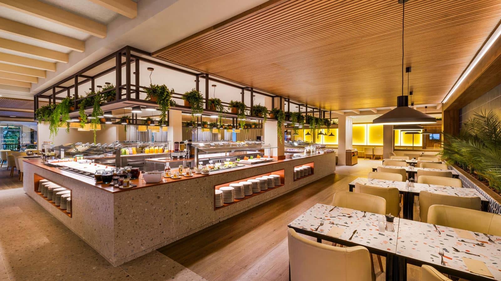 restaurants-caprice
