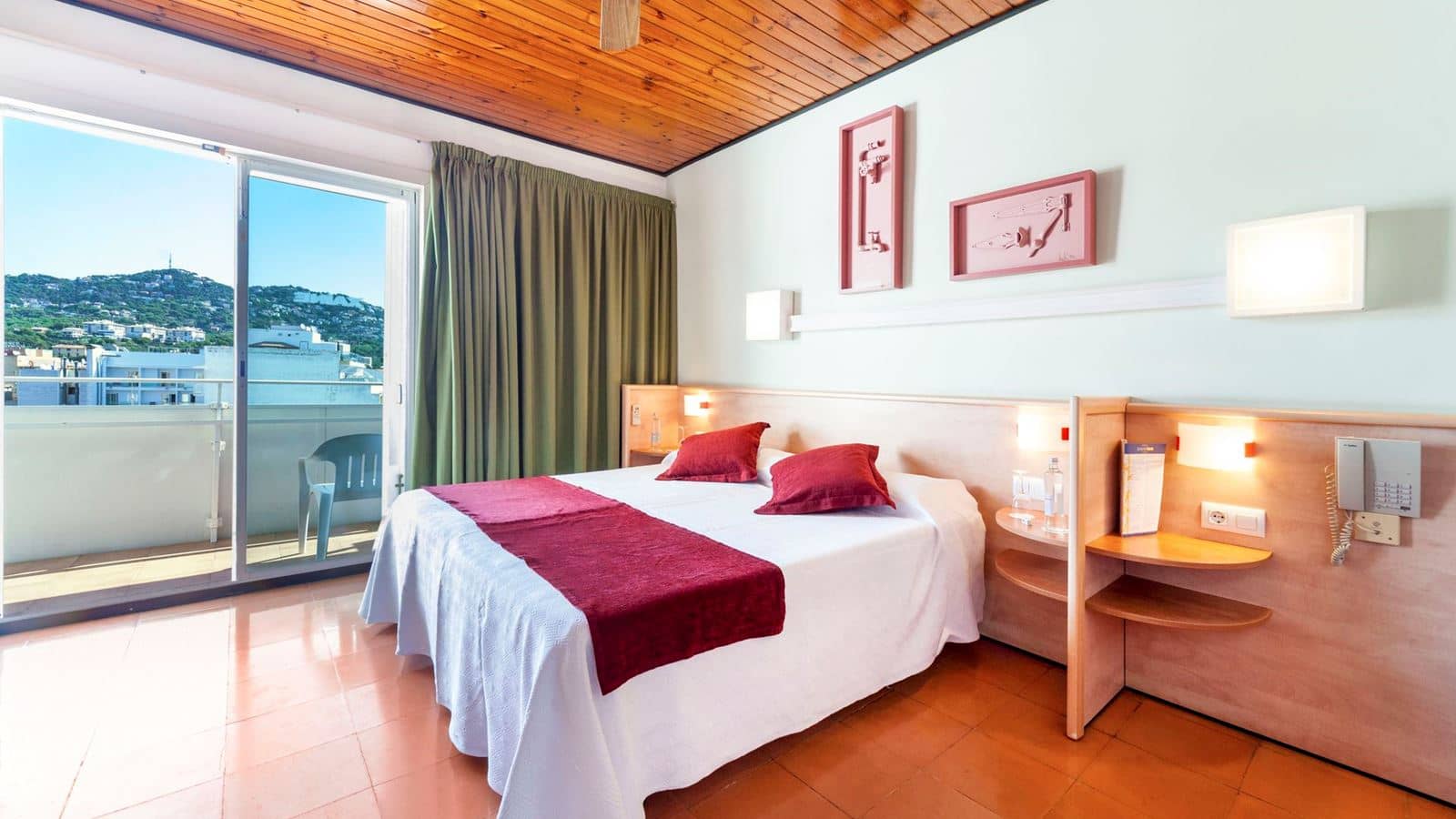 rooms-standard-room