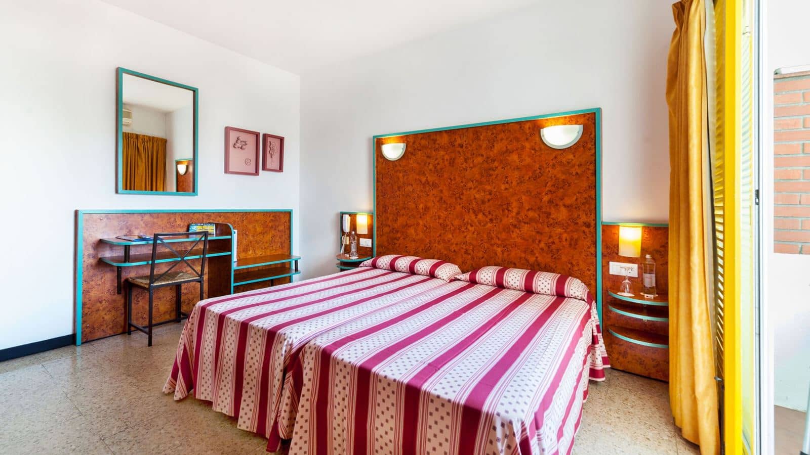 rooms-single-room