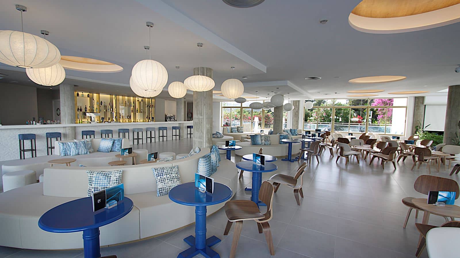 bars-pool-bar-olas