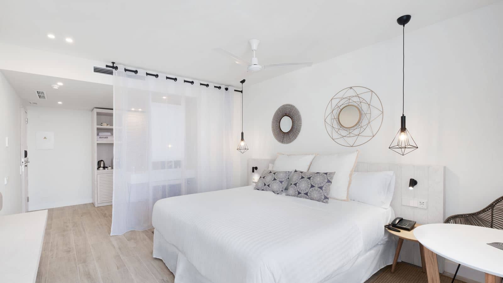 rooms-superior-room-terrace