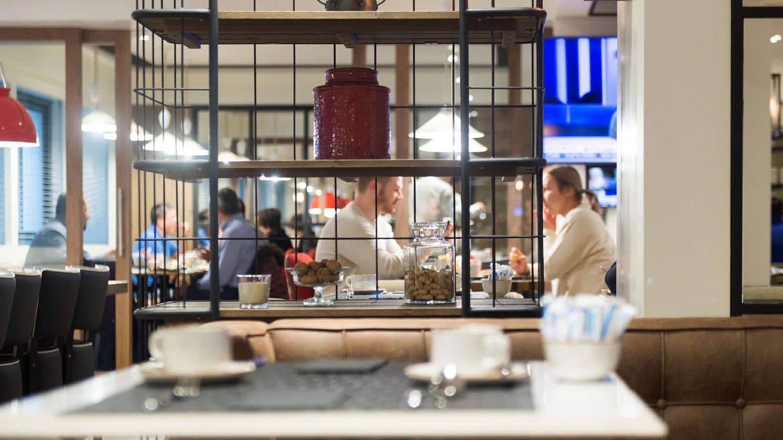 restaurants-restaurants