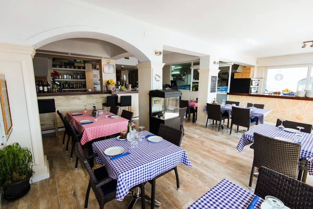 restaurants-port-corona