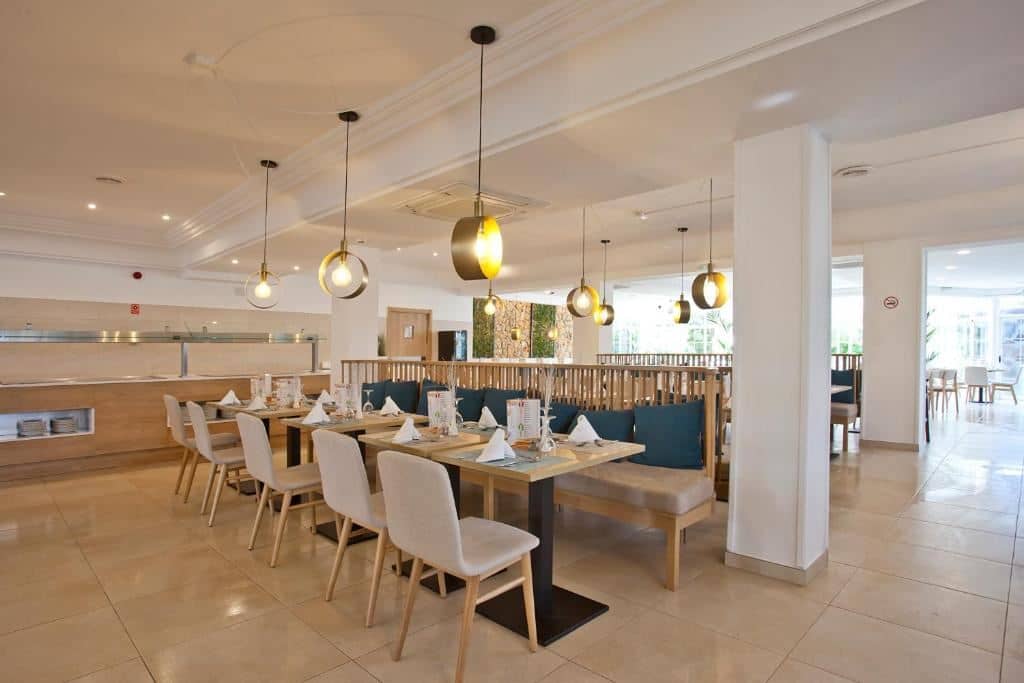 restaurants-restaurants