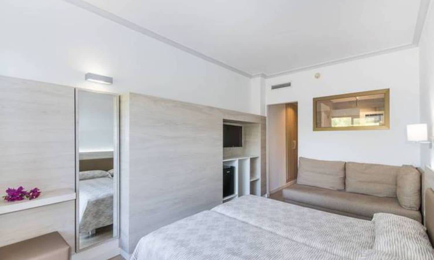 rooms-double-singleuse-chill-out-room