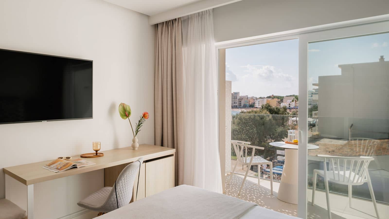 rooms-c2v--double-superior-partial-sea-view