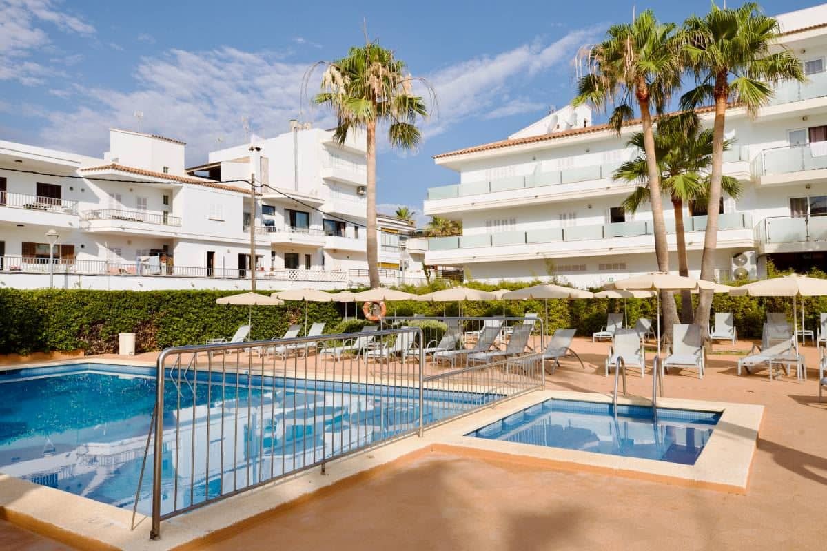 pools-outdoor-childrens-pool