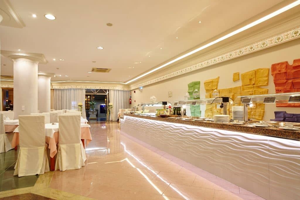 restaurants-restaurants