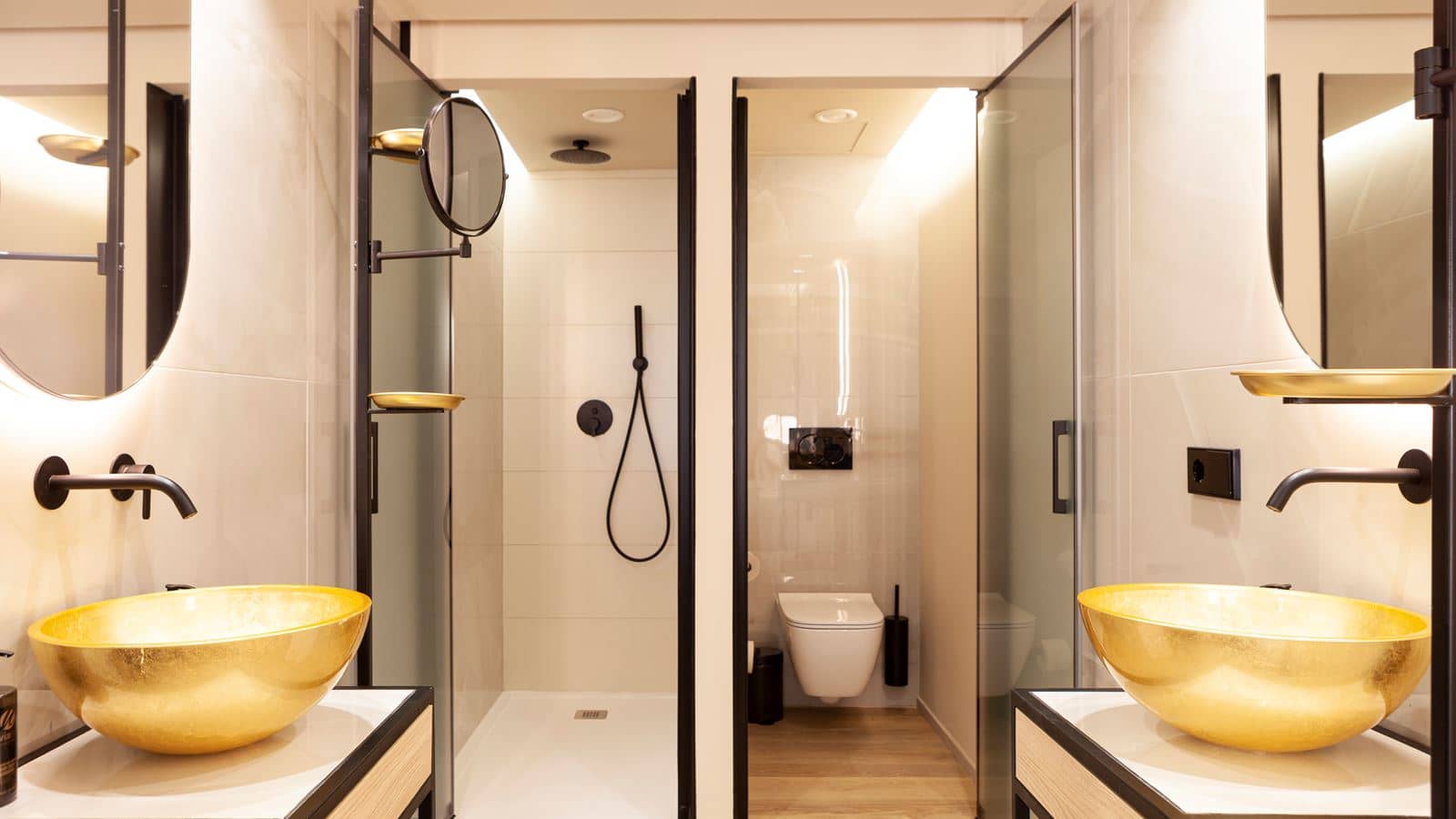 rooms-the-hidden-suite-designer-hot-tub