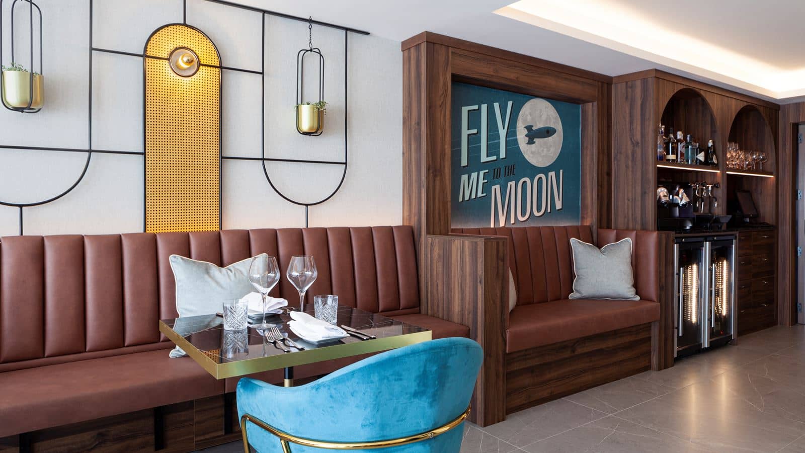 restaurants-lounge