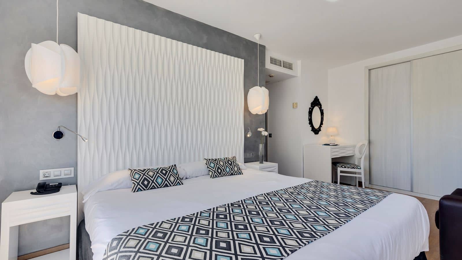 rooms-double-superior-balcony-or-terrace