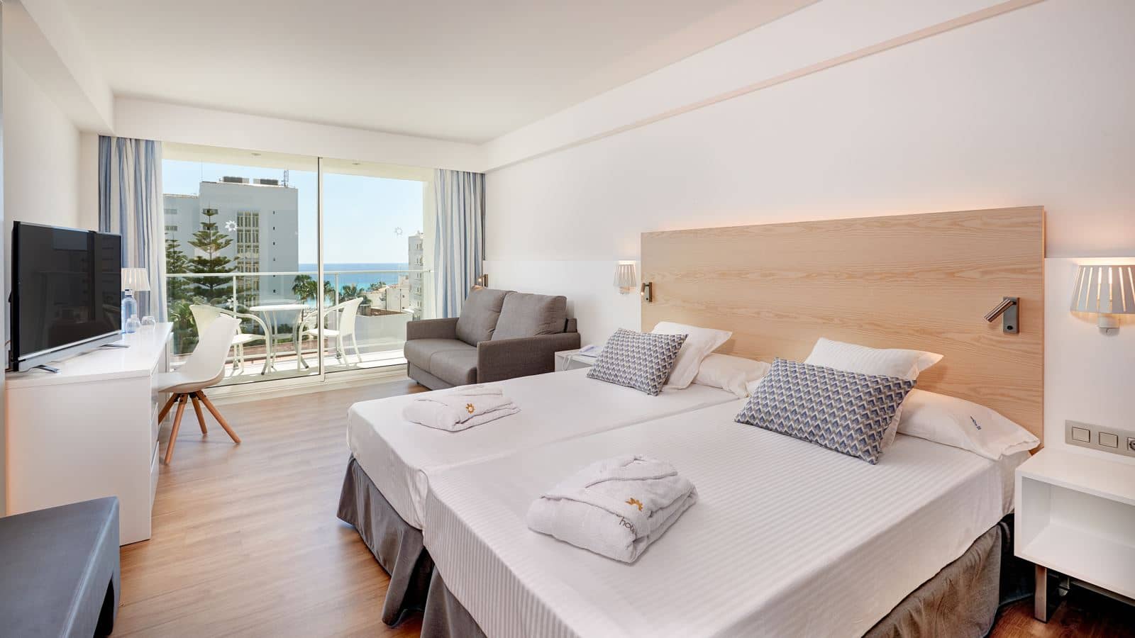 rooms-junior-suite-with-terrace
