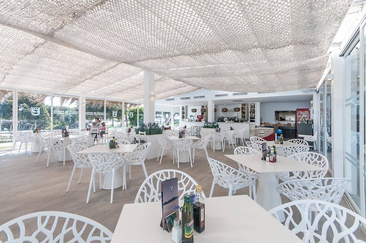 restaurants-luna-restaurant--pool-bar