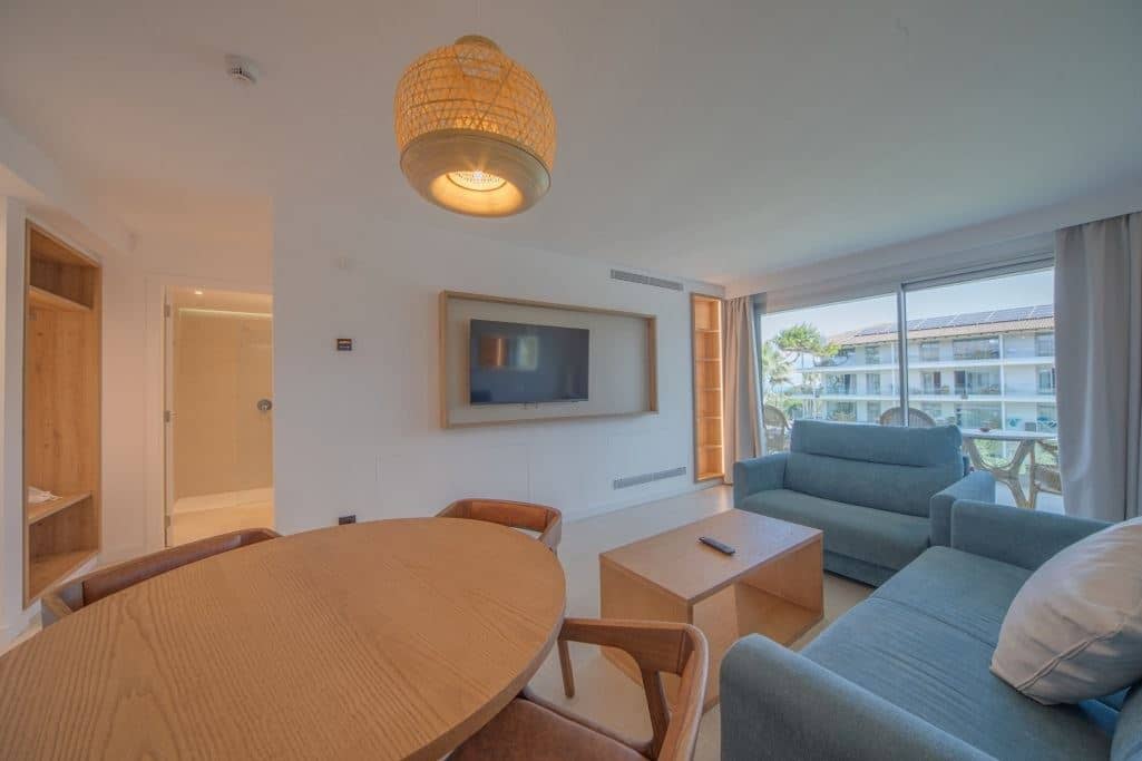 rooms-apartment-side-sea-view