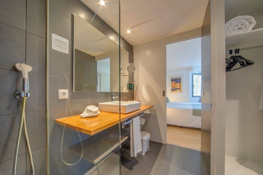 rooms-suite-side-sea-view