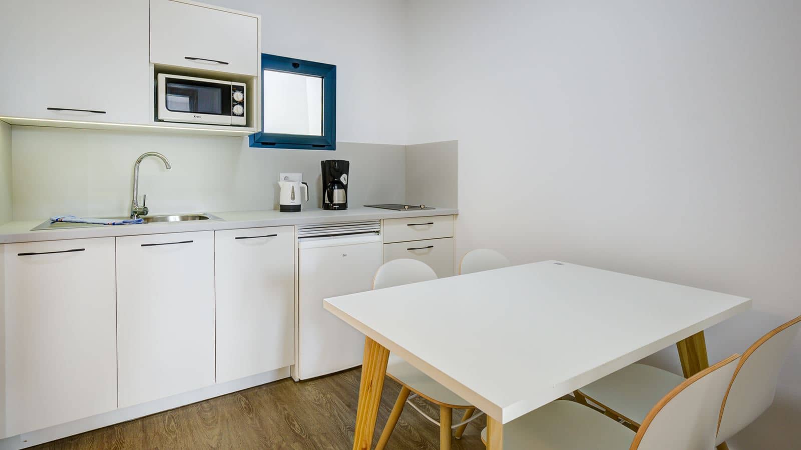 rooms-apartment-sea-view