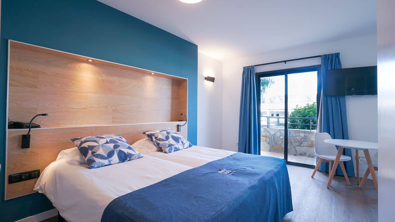 rooms-double-standard-room