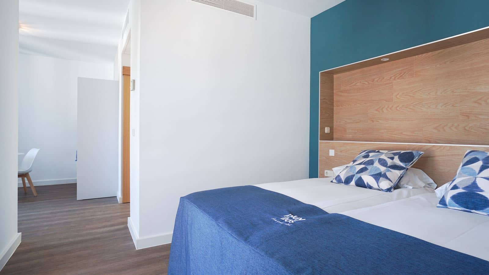 rooms-junior-suite-garden-view-with-kitchenette