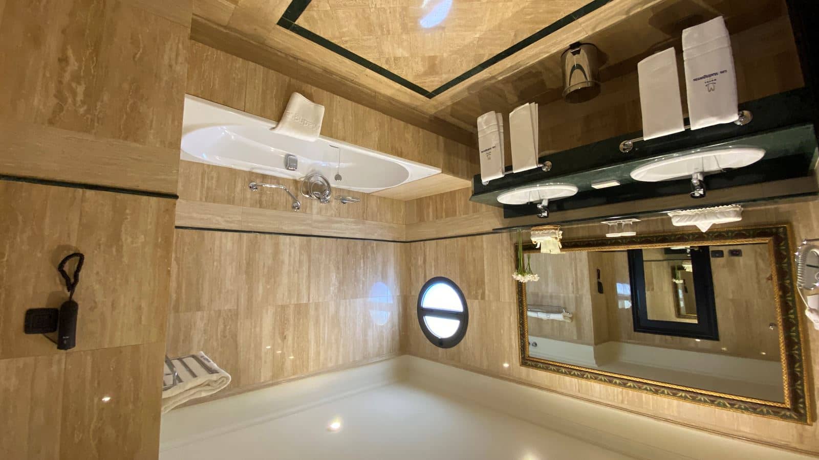 rooms-junior-suite