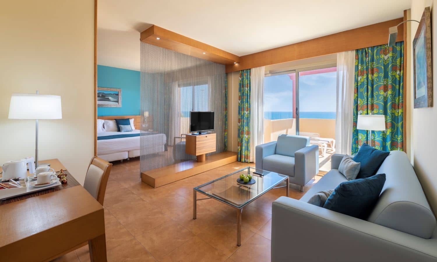 rooms-js-sv-junior-suite-sea-view-with-balcony-or-terrace