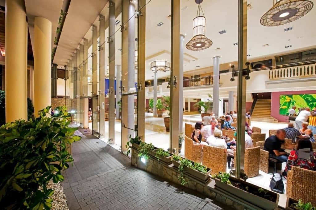 bars-lobby-bar