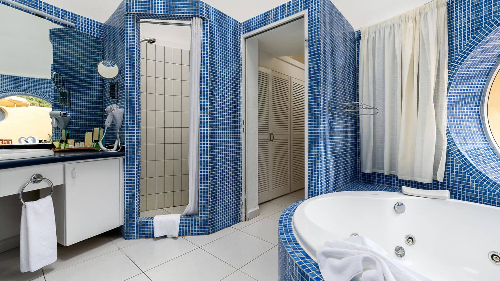 rooms-suite-seaview-with-terrace-sui-sv