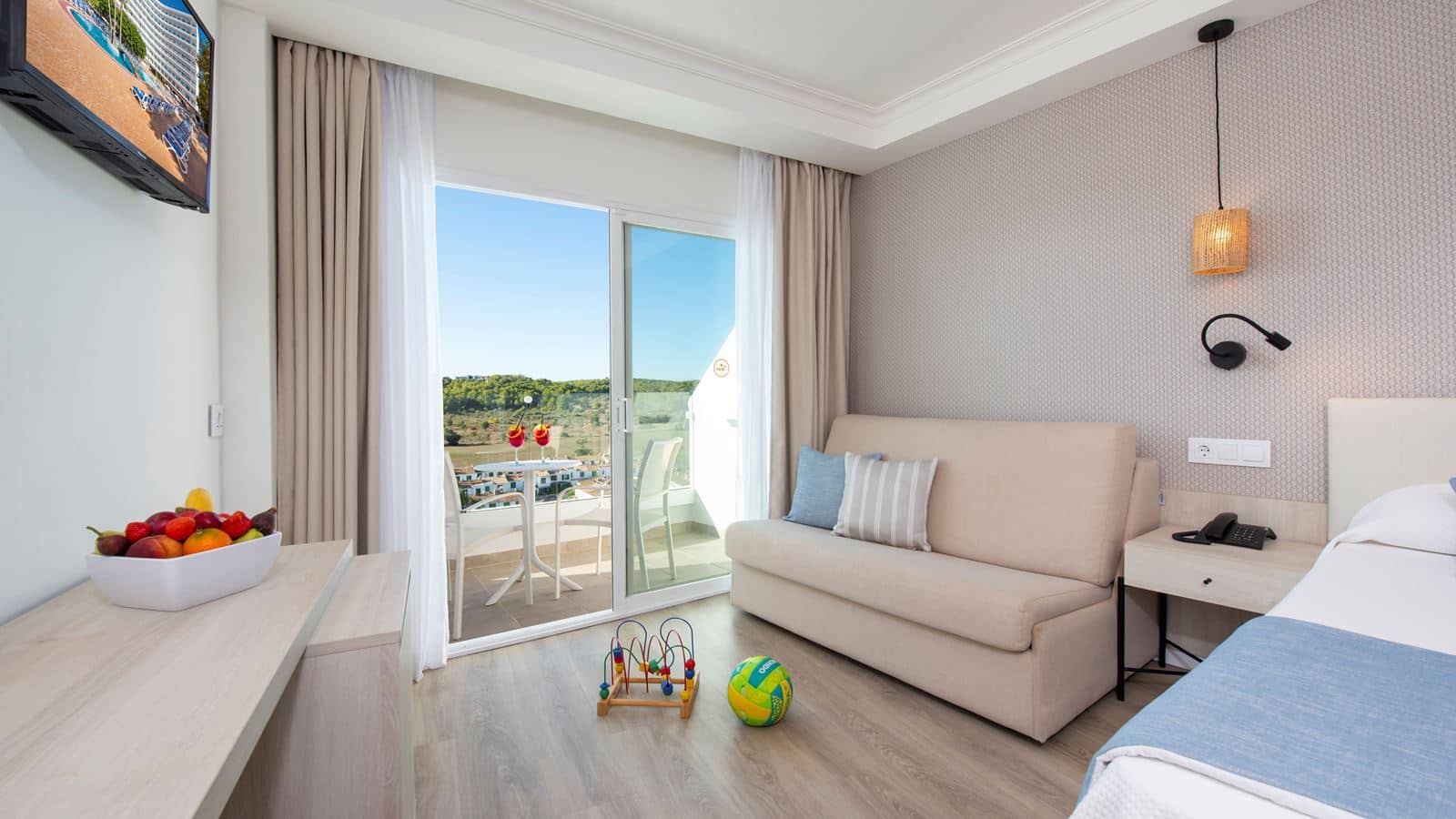rooms-family-room