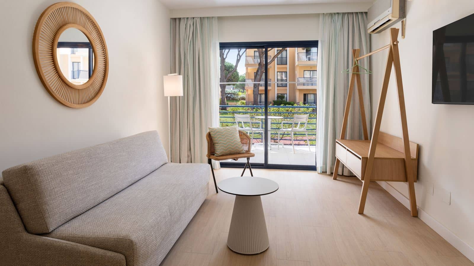 rooms-apartment-for-single-use