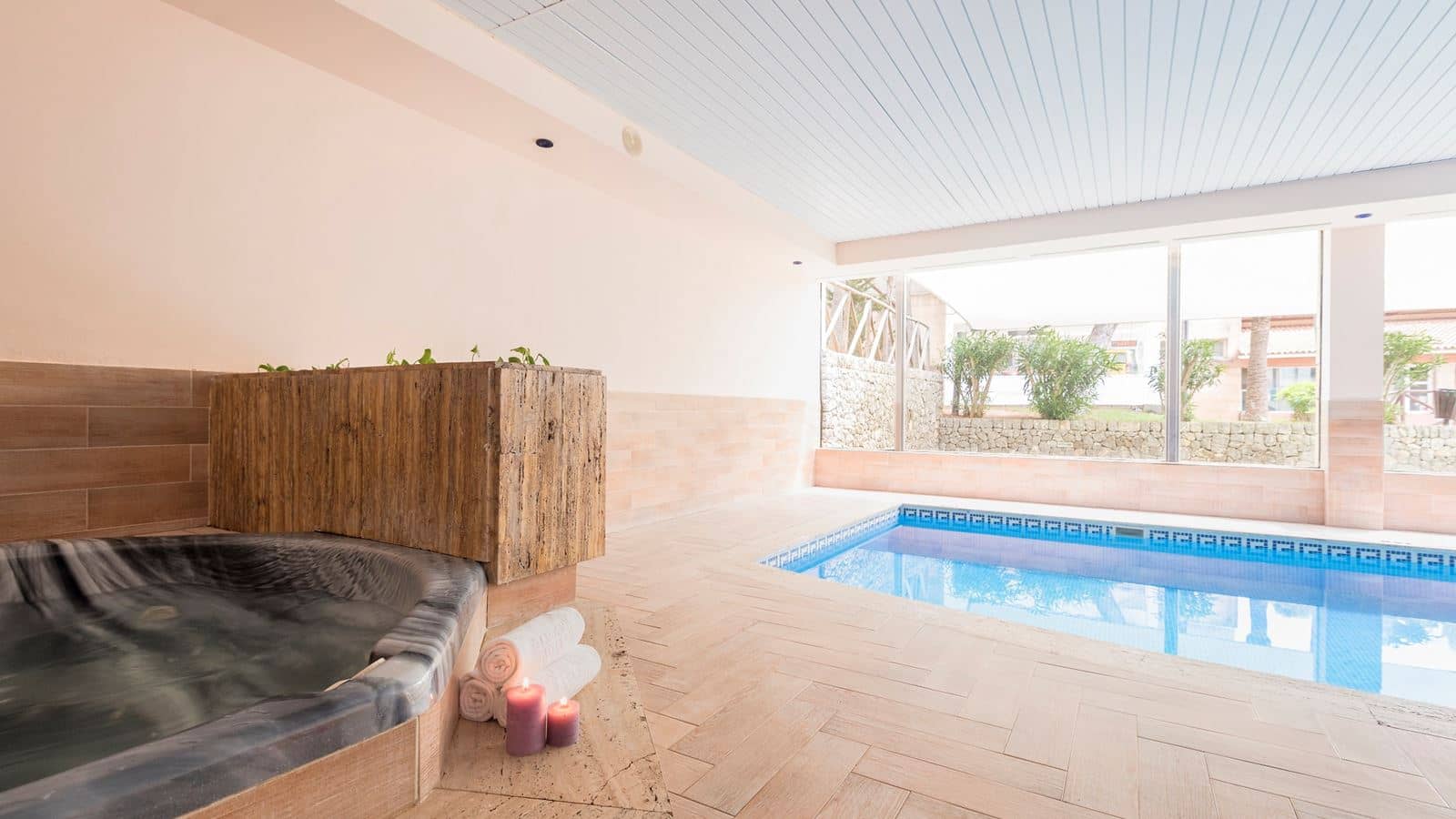pools-indoor-pool