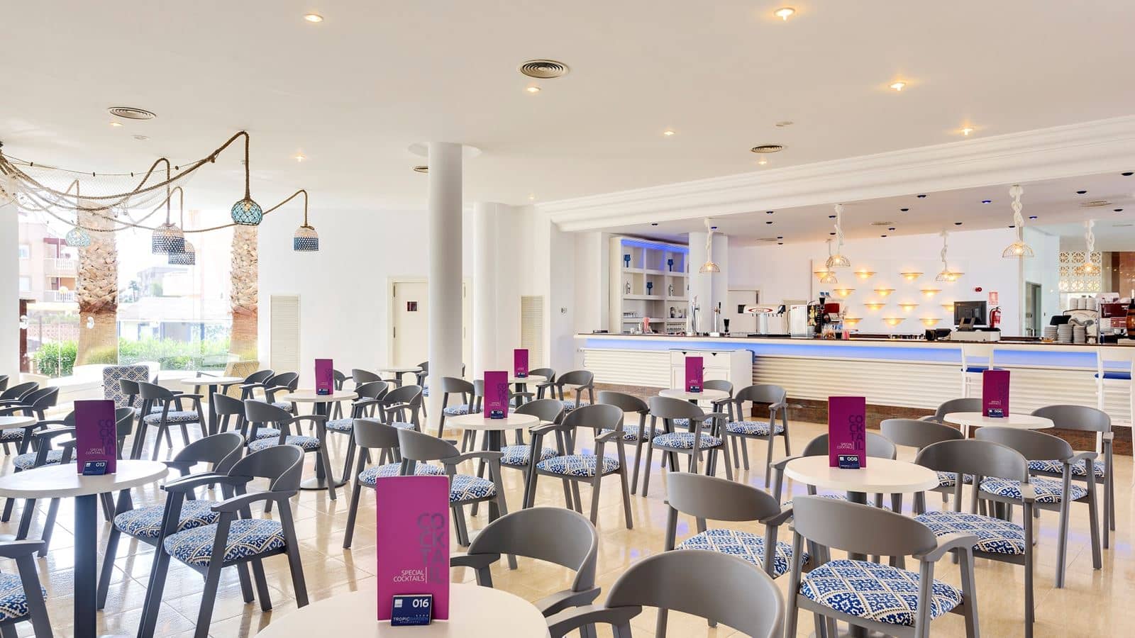 bars-coffee-bar