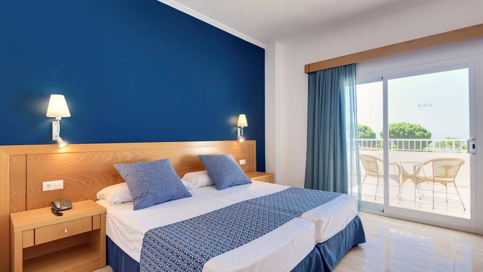 rooms-double-sea-view-room