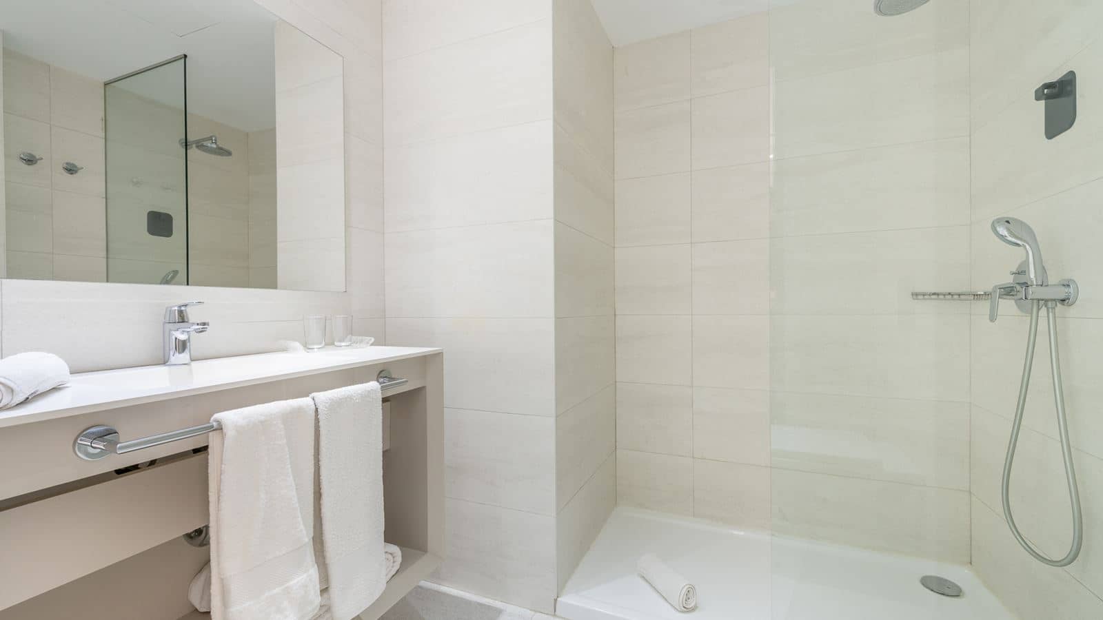 rooms-double-room