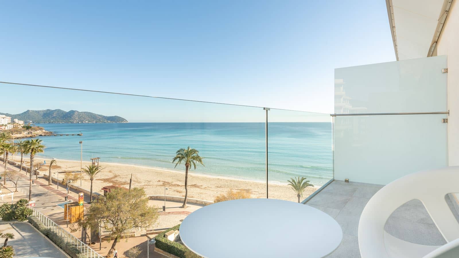 rooms-double-lateral-sea-view-room